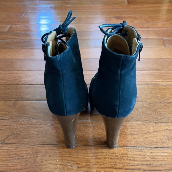 Booties - Picture 3 of 4